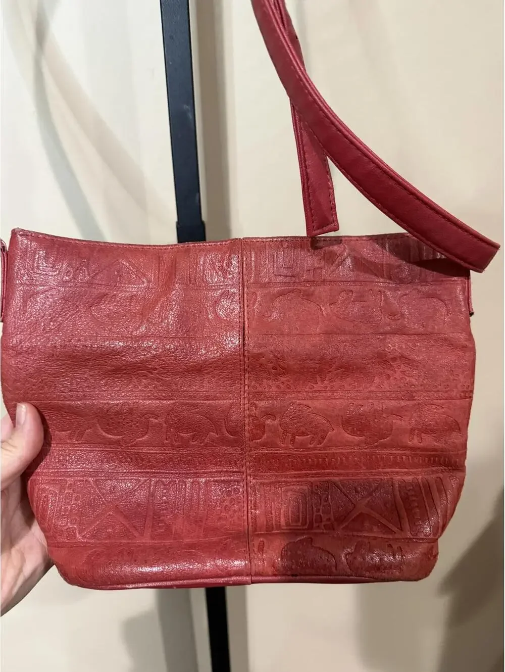 Red Embossed Leather Women's Shoulder Bag Vintage 90s